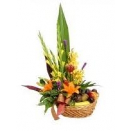 2 Kg Fresh Fruit Basket With Exotic Flowers